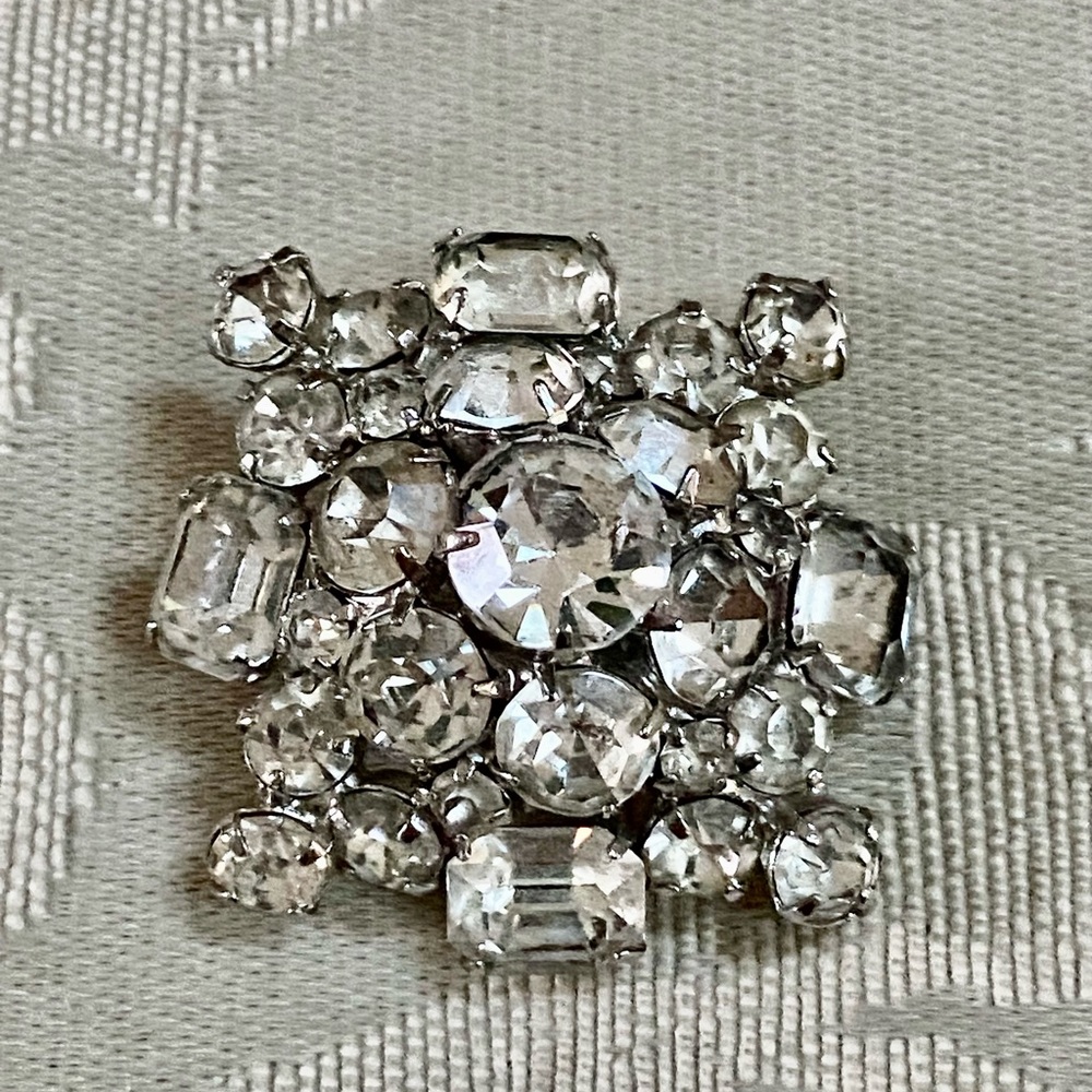 Vintage Rhinestone Brooch